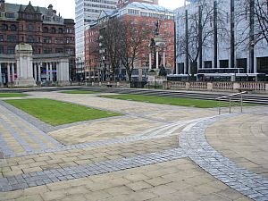 belfast_donegall_square__021.jpg