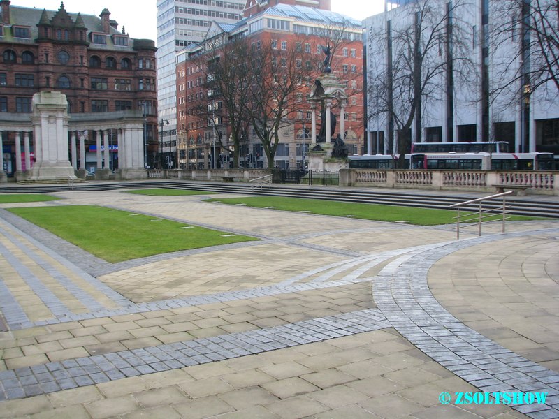 belfast_donegall_square__021.jpg