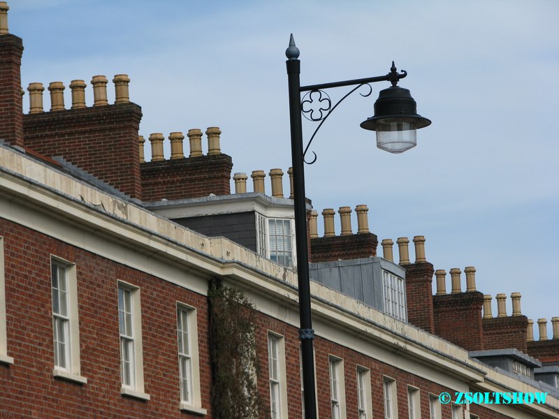 belfast_university_square__001.jpg