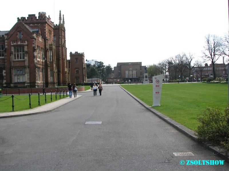 belfast_university_square__005.jpg