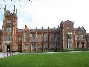 belfast_queens_university__005.jpg