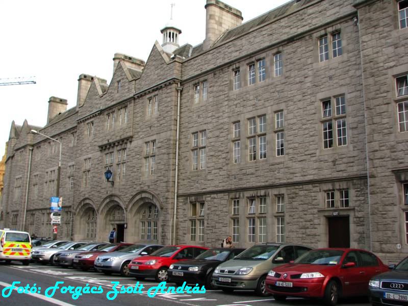 dublin_garda_station_pearse_street_001.JPG