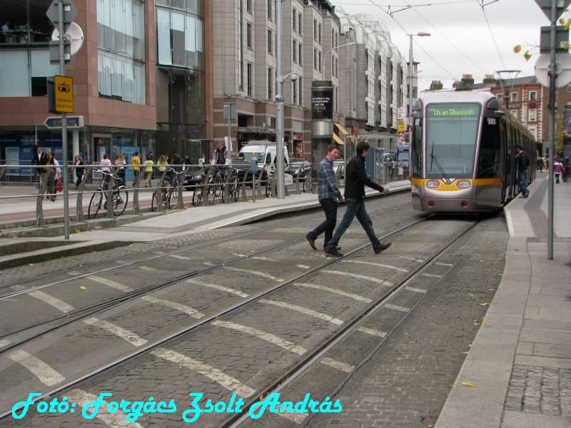 dublin_st_stephens_green_027.JPG