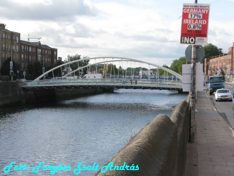 dublin_james_joyce_bridge_001.JPG