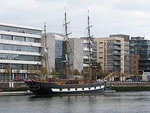 dublin_costom_house_quay_005.JPG