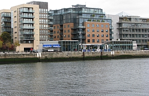 dublin_costom_house_quay_009.JPG