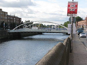 dublin_james_joyce_bridge_001.JPG