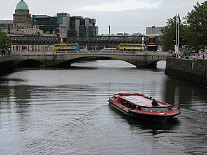 dublin_liffey_006.JPG