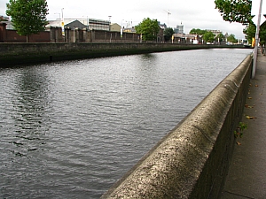 dublin_liffey_007.JPG